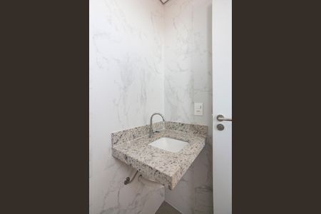 Apartamento para alugar com 66m², 2 quartos e 2 vagasBanheiro da Suite