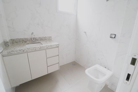 Apartamento para alugar com 66m², 2 quartos e 2 vagasBanheiro Social
