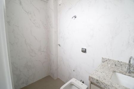Apartamento para alugar com 66m², 2 quartos e 2 vagasBanheiro da Suíte