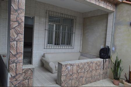 Casa para alugar com 80m², 2 quartos e 1 vaga Casa para alugar com 80m², 2 quartos e 1 vagaVaranda