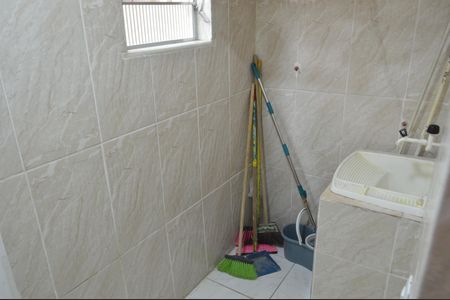 Casa para alugar com 80m², 2 quartos e 1 vaga Casa para alugar com 80m², 2 quartos e 1 vagaÁrea de Serviço
