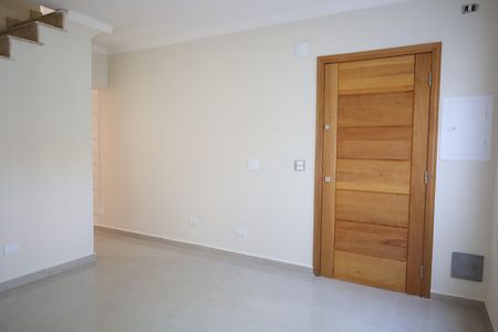 Casa à venda com 190m², 3 quartos e 2 vagasSala