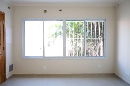 Casa à venda com 190m², 3 quartos e 2 vagasSala