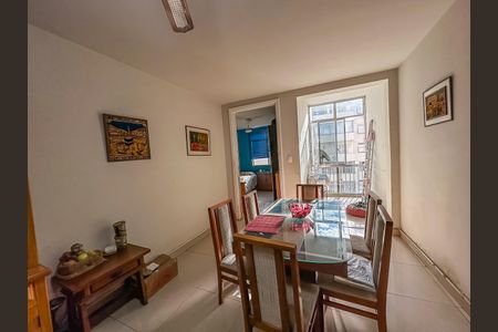 Apartamento à venda com 107m², 3 quartos e 1 vagaSala