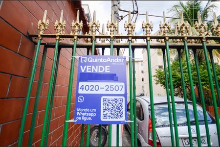 Apartamento à venda com 65m², 3 quartos e sem vaga Apartamento à venda com 65m², 3 quartos e sem vagaPlaca