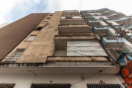 Apartamento à venda com 105m², 2 quartos e sem vagaFachada