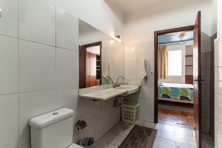 Apartamento à venda com 105m², 2 quartos e sem vagaBanheiro da Suíte