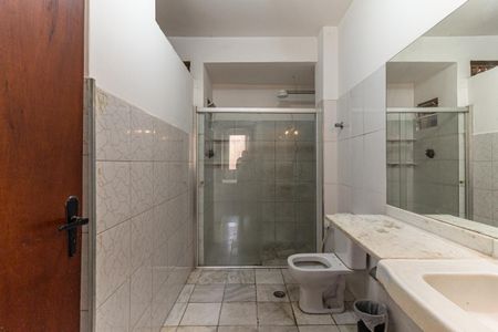 Apartamento à venda com 105m², 2 quartos e sem vagaBanheiro da Suíte