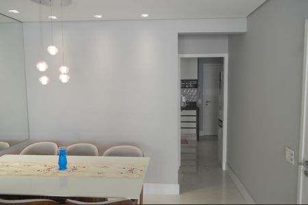 Apartamento à venda com 93m², 3 quartos e sem vaga Apartamento à venda com 93m², 3 quartos e sem vagaSala