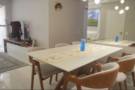 Apartamento à venda com 93m², 3 quartos e sem vaga Apartamento à venda com 93m², 3 quartos e sem vagaSala