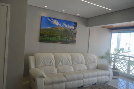 Apartamento à venda com 93m², 3 quartos e sem vaga Apartamento à venda com 93m², 3 quartos e sem vagaSala