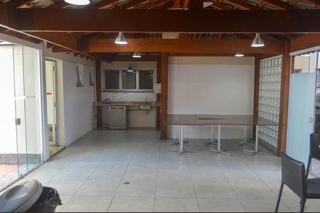 Apartamento à venda com 93m², 3 quartos e sem vaga Apartamento à venda com 93m², 3 quartos e sem vagaÁrea comum