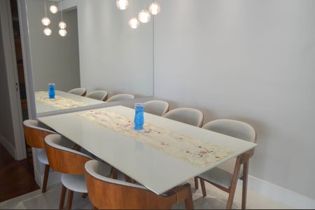 Apartamento à venda com 93m², 3 quartos e sem vaga Apartamento à venda com 93m², 3 quartos e sem vagaSala