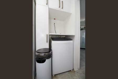 Apartamento à venda com 143m², 3 quartos e 3 vagas Apartamento à venda com 143m², 3 quartos e 3 vagasÁrea de Serviço