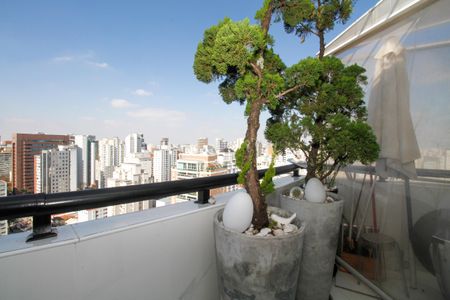 Apartamento à venda com 143m², 3 quartos e 3 vagas Apartamento à venda com 143m², 3 quartos e 3 vagasVaranda da Suíte