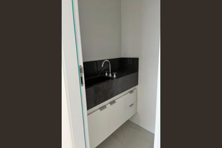 Apartamento à venda com 74m², 2 quartos e 1 vagaBanheiro Social