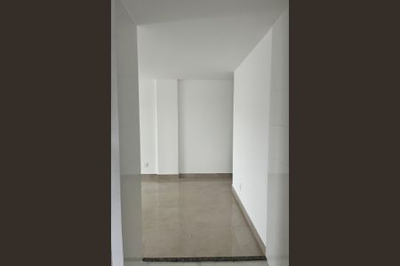Apartamento à venda com 74m², 2 quartos e 1 vagaCorredor 