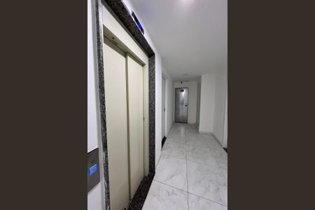 Apartamento à venda com 74m², 2 quartos e 1 vagaÁrea comum