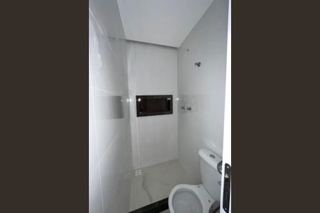 Apartamento à venda com 74m², 2 quartos e 1 vagaBanheiro Social