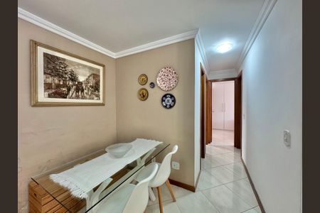 Apartamento à venda com 91m², 3 quartos e 1 vaga Apartamento à venda com 91m², 3 quartos e 1 vagaSala