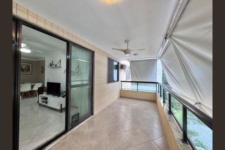 Apartamento à venda com 91m², 3 quartos e 1 vaga Apartamento à venda com 91m², 3 quartos e 1 vagaVaranda