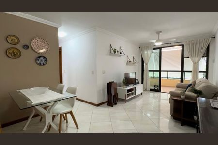 Apartamento à venda com 91m², 3 quartos e 1 vaga Apartamento à venda com 91m², 3 quartos e 1 vagaSala