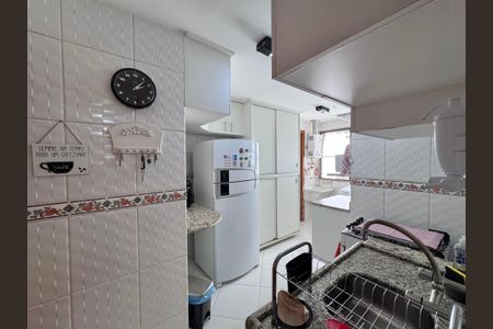 Apartamento à venda com 91m², 3 quartos e 1 vaga Apartamento à venda com 91m², 3 quartos e 1 vagaCozinha e Área de Serviço