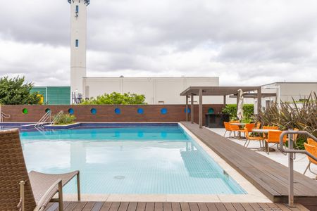 Apartamento para alugar com 55m², 1 quarto e 1 vaga Apartamento para alugar com 55m², 1 quarto e 1 vagaÁrea comum - Piscina