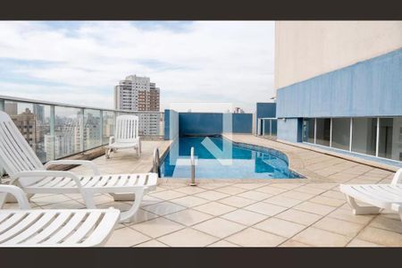 Studio à venda com 35m², 1 quarto e 1 vaga Studio à venda com 35m², 1 quarto e 1 vagaPiscina