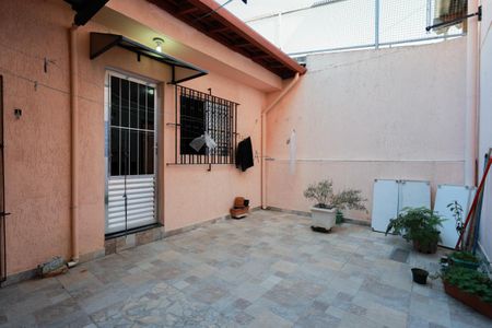 Casa à venda com 171m², 3 quartos e 2 vagas Casa à venda com 171m², 3 quartos e 2 vagasQuintal