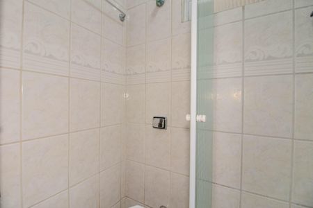 Apartamento para alugar com 65m², 2 quartos e sem vagaBanheiro