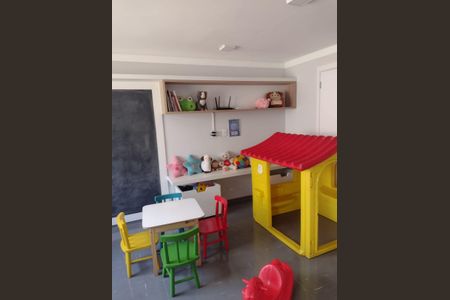 Apartamento à venda com 33m², 2 quartos e sem vaga Apartamento à venda com 33m², 2 quartos e sem vagaBrinquedoteca