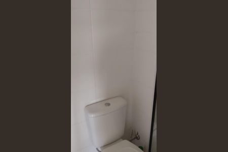 Apartamento à venda com 33m², 2 quartos e sem vaga Apartamento à venda com 33m², 2 quartos e sem vagaBanheiro