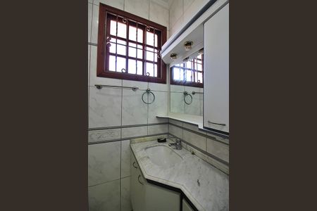 Casa à venda com 146m², 3 quartos e 2 vagasBanheiro da Suíte