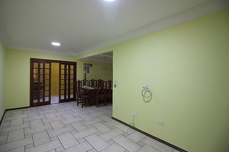 Casa à venda com 146m², 3 quartos e 2 vagasSala