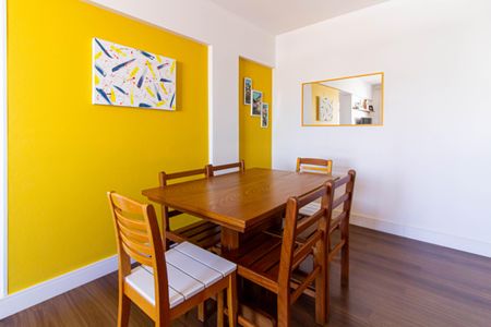 Apartamento à venda com 70m², 2 quartos e sem vagaSala