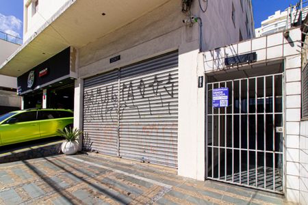 Apartamento à venda com 70m², 2 quartos e sem vagaFachada + Plaquinha