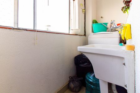 Apartamento à venda com 70m², 2 quartos e sem vagaÁrea de Serviço