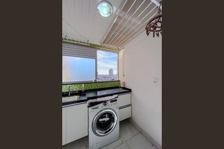 Apartamento à venda com 115m², 4 quartos e 2 vagasÁrea de Serviço