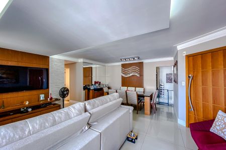 Apartamento à venda com 115m², 4 quartos e 2 vagasSala