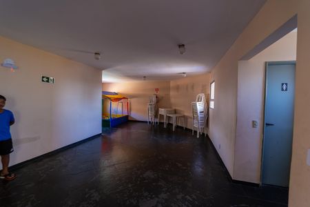 Apartamento à venda com 46m², 2 quartos e 1 vaga Apartamento à venda com 46m², 2 quartos e 1 vagaÁrea comum - Salão de festas