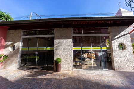 Apartamento à venda com 46m², 2 quartos e 1 vaga Apartamento à venda com 46m², 2 quartos e 1 vagaÁrea comum - Churrasqueira