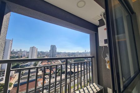 Studio para alugar com 28m², 1 quarto e sem vaga Studio para alugar com 28m², 1 quarto e sem vagaVaranda Studio