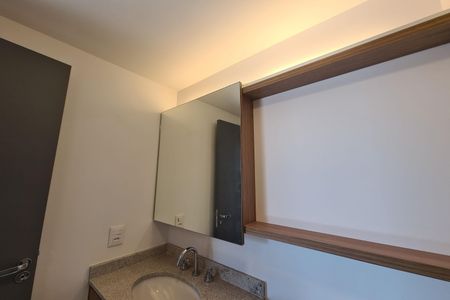 Studio para alugar com 28m², 1 quarto e sem vaga Studio para alugar com 28m², 1 quarto e sem vagaBanheiro