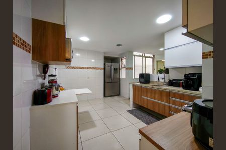 Apartamento à venda com 124m², 3 quartos e 2 vagasCozinha