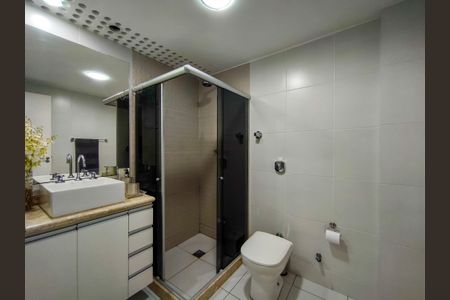 Apartamento à venda com 124m², 3 quartos e 2 vagasBanheiro da Suíte