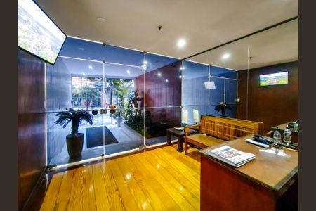 Apartamento à venda com 124m², 3 quartos e 2 vagasFachada e portaria