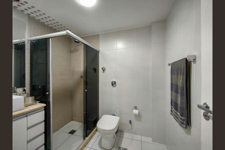 Apartamento à venda com 124m², 3 quartos e 2 vagasBanheiro da Suíte