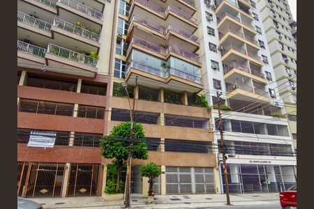 Apartamento à venda com 124m², 3 quartos e 2 vagasFachada e portaria