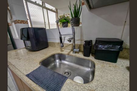 Apartamento à venda com 124m², 3 quartos e 2 vagasCozinha